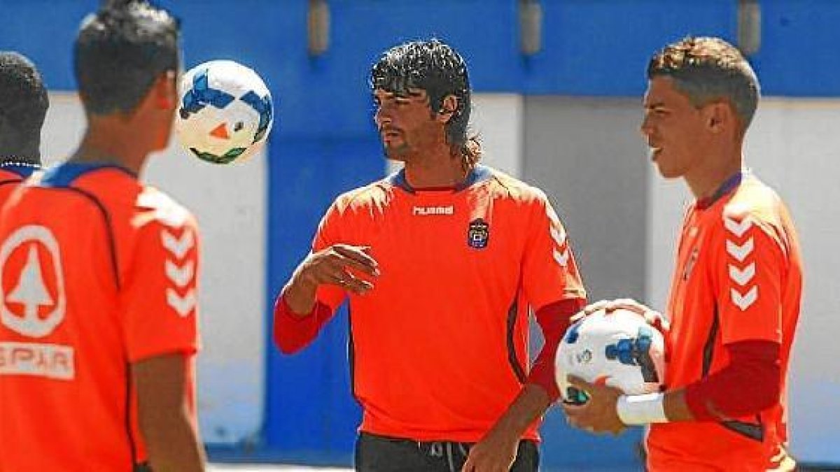Barbosa da el salto a Primera División con el Sevilla.e;clip:re