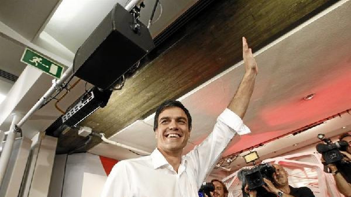 Pedro Sánchez ha sido el indiscutible vencedor de las primarias socialistas. tyle>.apqj{po