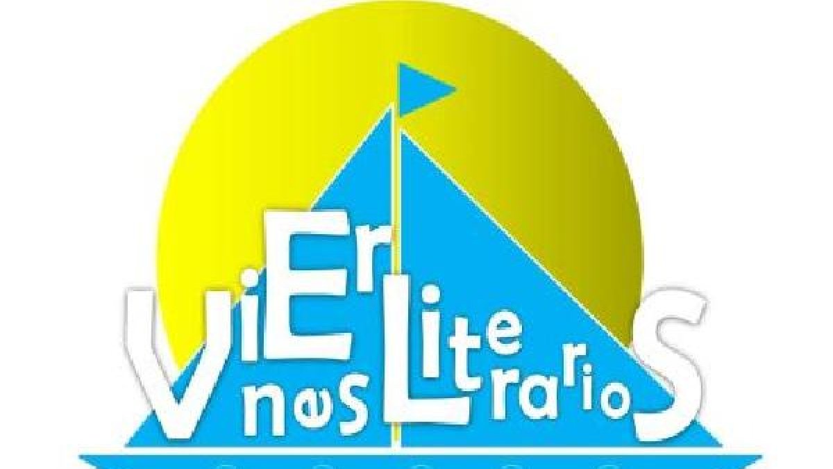 La Biblioplaya de El Palmeral lugar de encuentro de los Viernes Literariostyle>.apqj{posit