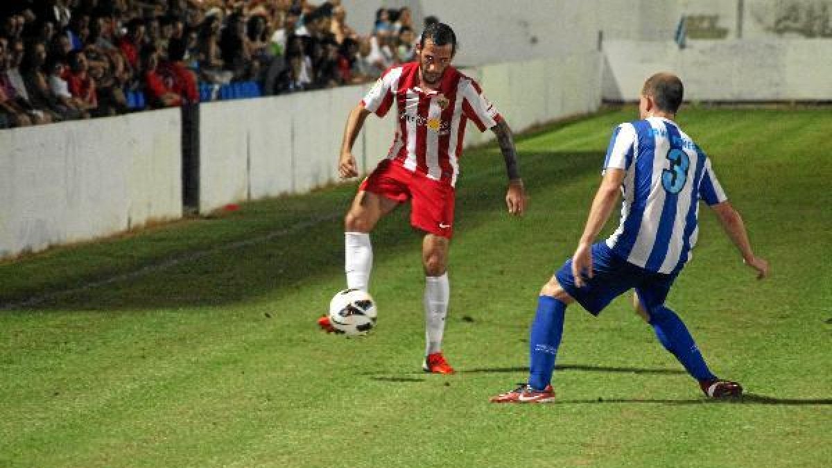 Aleix Vidal, en el amistoso ante el Águilas el año pasado.e;cli