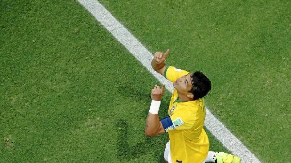 El central de Brasil parece el sueño imposible del Barça.e;clip