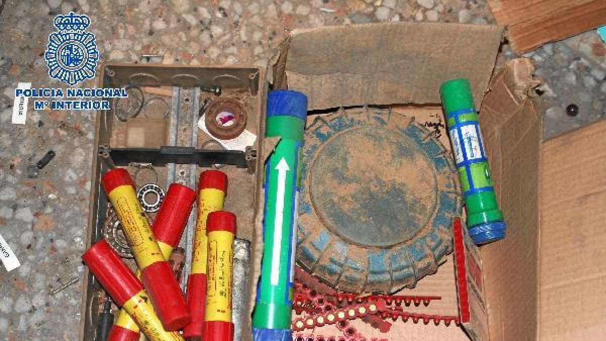 Material decomisado (cedida por Policía Nacional)e;clip:rect(46