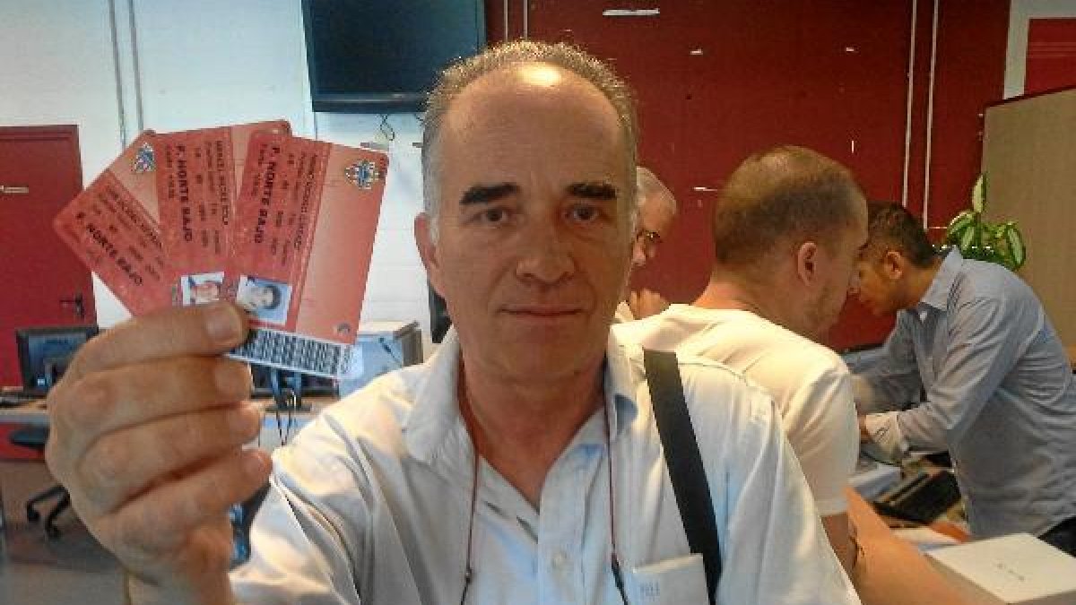 Este abonado renovó a través de internet.x,auto