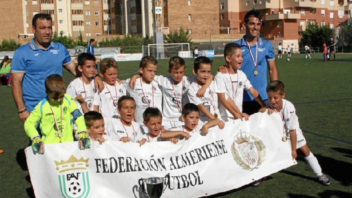 Los Molinos se adjudicó la Copa en prebenjamín.