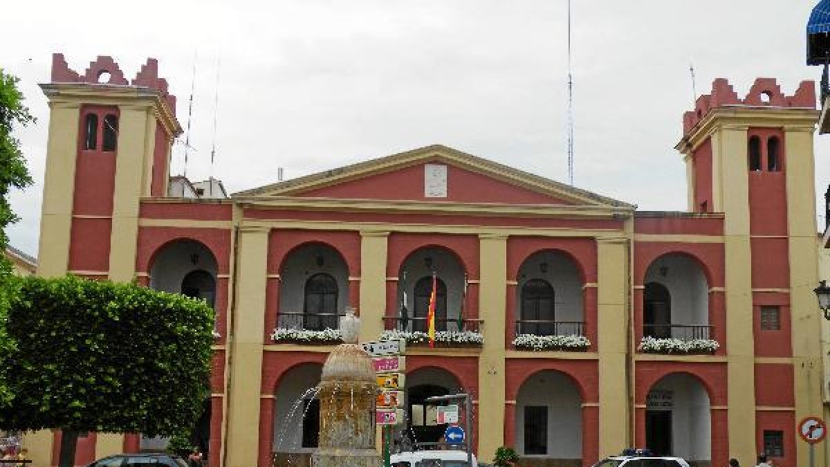 Fachada del Ayuntamiento de Berja.  o