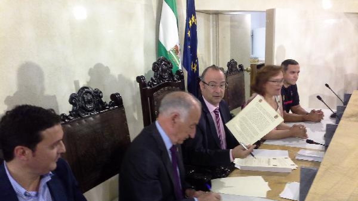 Javier A. García, Gabriel Amat, Luis R. Rodríguez-Comendador, María Muñiz y Francisco Bretones.</tit