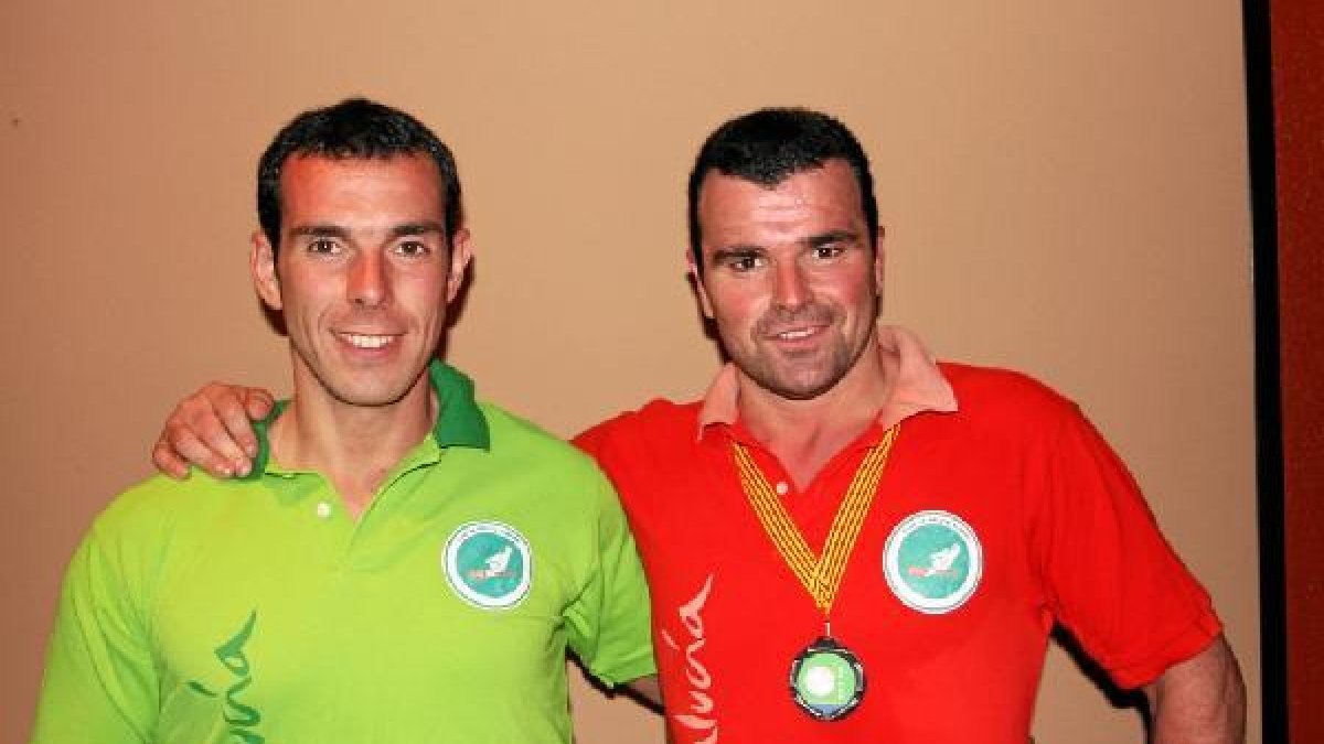 Irigoien e Iparraguirre.o,469px);}