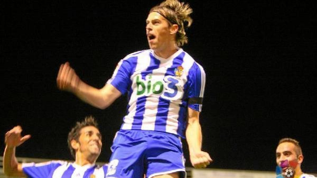 El nuevo refuerzo eibarrés ha realizado una gran campaña en Ponferrada.tyle>.apqj{position