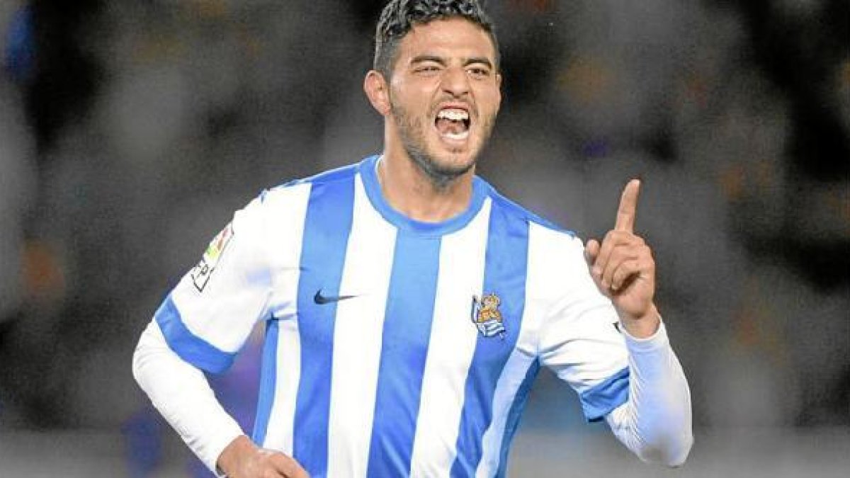 Carlos Vela seguirán marcando goles para la Real Sociedad.e;cli