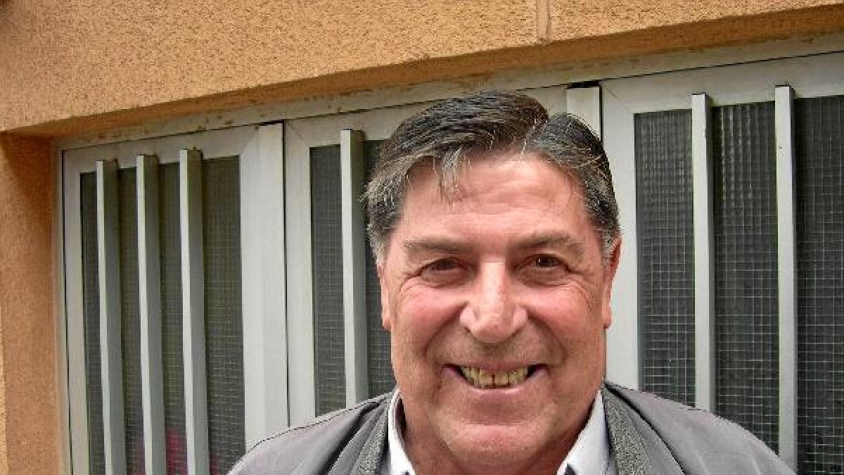 Antonio Franco Navarro hizo un campo de fútbol para Almería en tiempo récord.tyle>.apqj{po