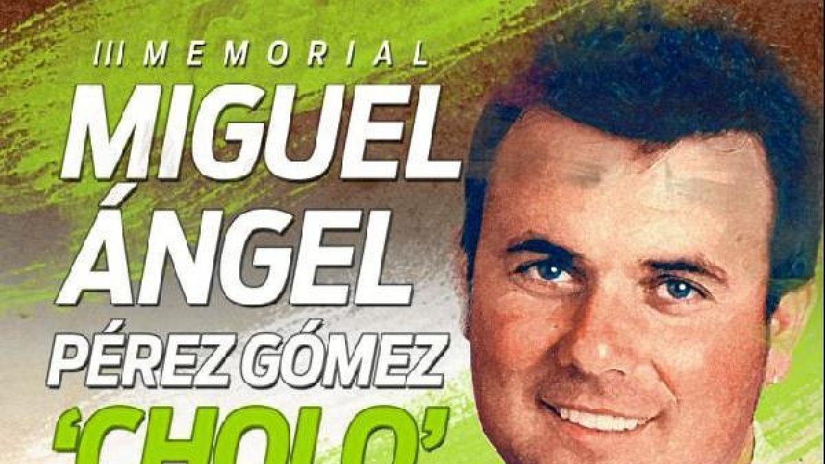 Miguel Ángel Pérez Gómez cambió el fútbol por las motos.e;clip: