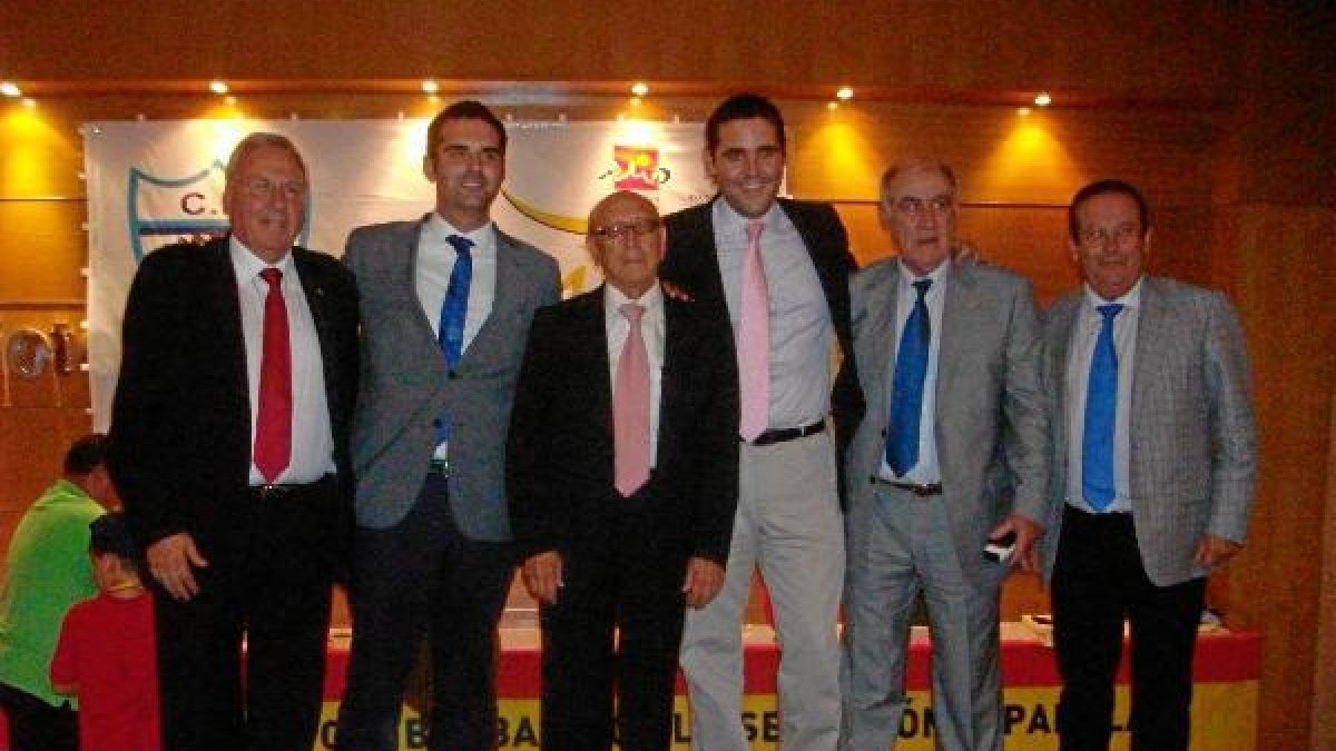 Manolo García, Ramón Fernández-Pacheco, Juan Magaña, Juanjo Alonso, Martín Doblado y Onofre Díaz.
