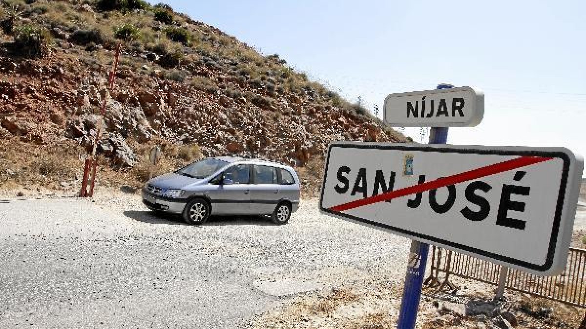 Barrera en el parque natural de Cabo de Gata-Níjar