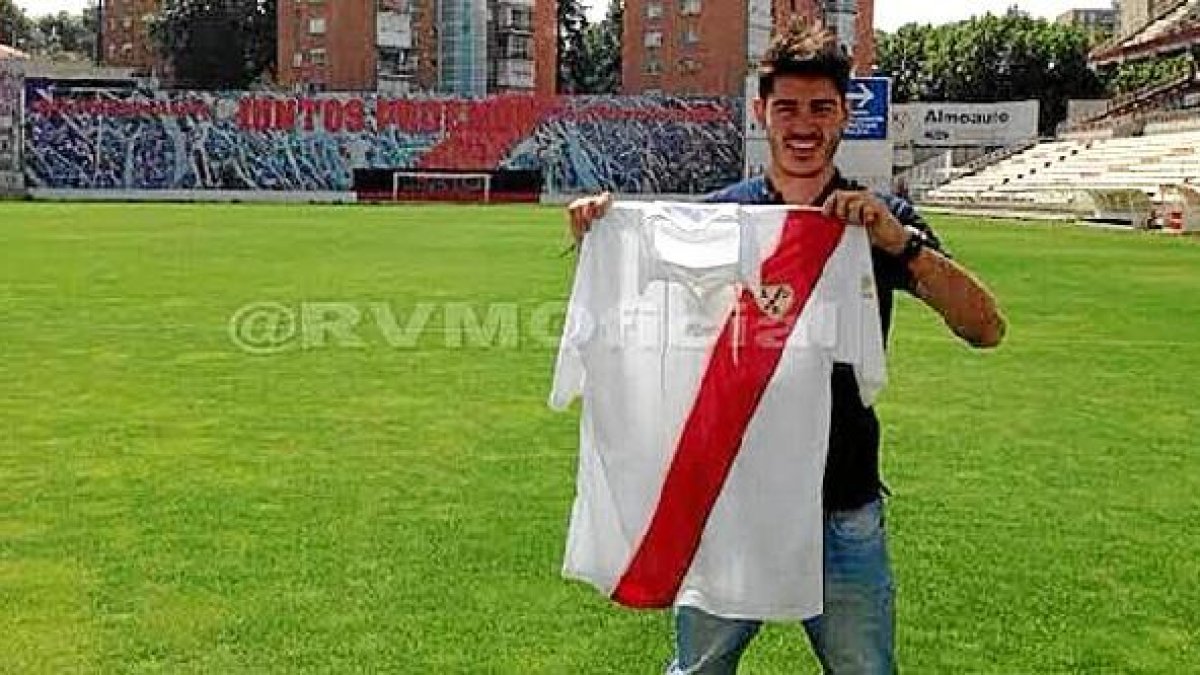 El nuevo jugador de Rayo.o,469px);}</