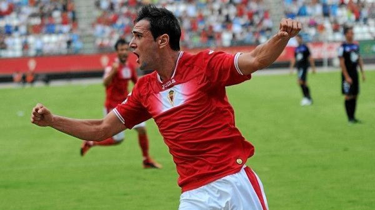 Kike García ha hecho 23 goles con el Real Murcia.e;clip:rect(46