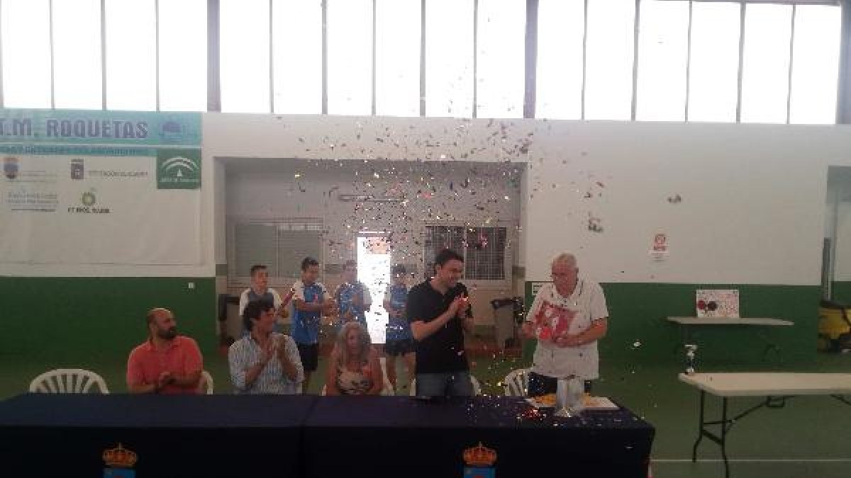 El presidente saliente, en el homenaje.x,auto,a