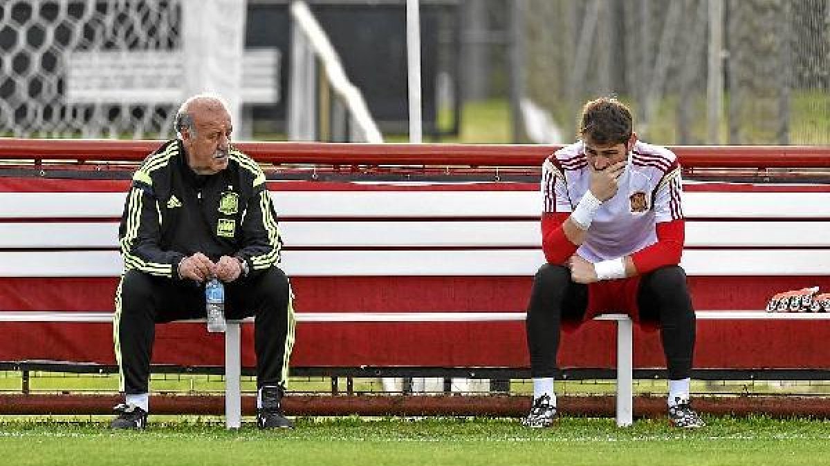 Del Bosque y Casillas tienen un problema muy gordo.e;clip:rect(