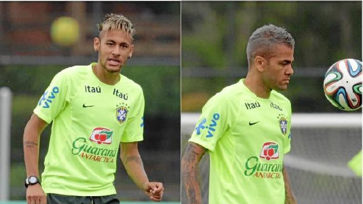 Neymar y Dani Alves.o,469px);}