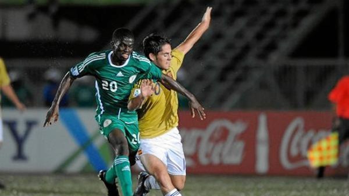 Ramón Azeez, en un partido con las categorías inferiores de Nigeria, ante España.tyle>.apq