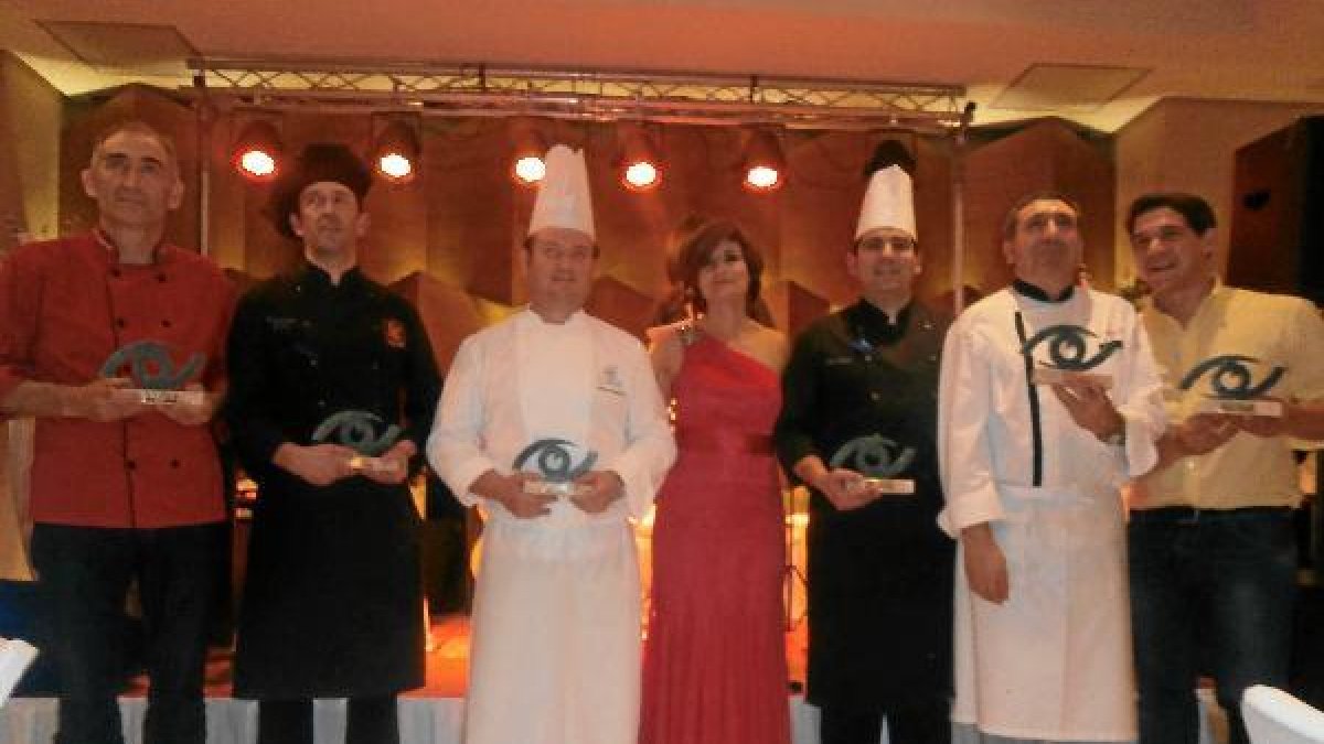 Los cocineros solidarios y la organizadorax,aut