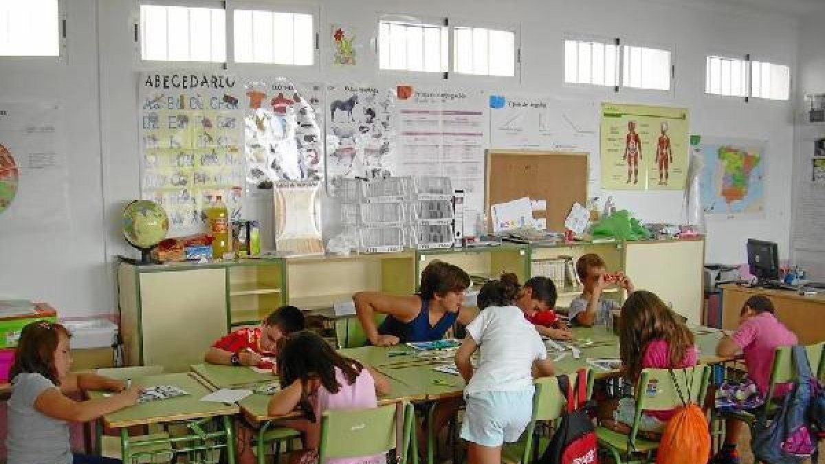 Escuela de verano celebrada en años anteriores en el municipio de Sierro.tyle>.apqj{positi