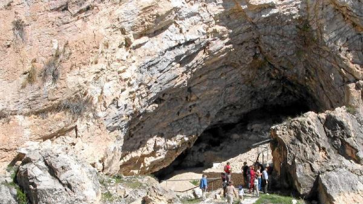 Zona de Acceso para visitar la cueva Ambrosio.x