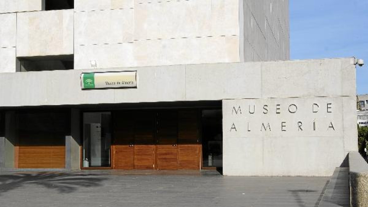 La biblioteca estará ubicada en la antigua tienda del Museo, justo en la entrada.tyle>.apq