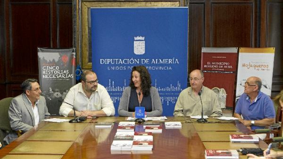 Presentación de las publicaciones este lunes en Diputación.e;cl