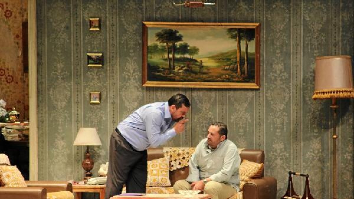 ‘Mitad y mitad’ Despertó las primeras carcajadas nada más iniciarse la representación.tyle