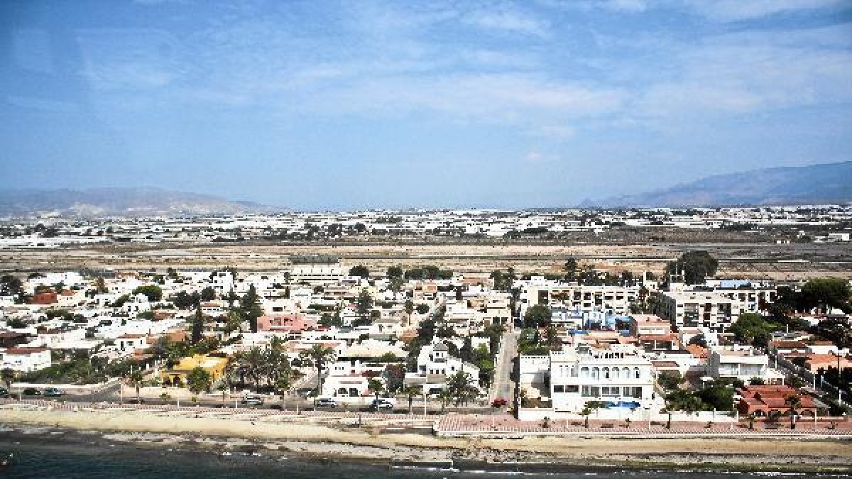 Vista aérea del núcleo urbano de Costacabana en la capital.e;cl