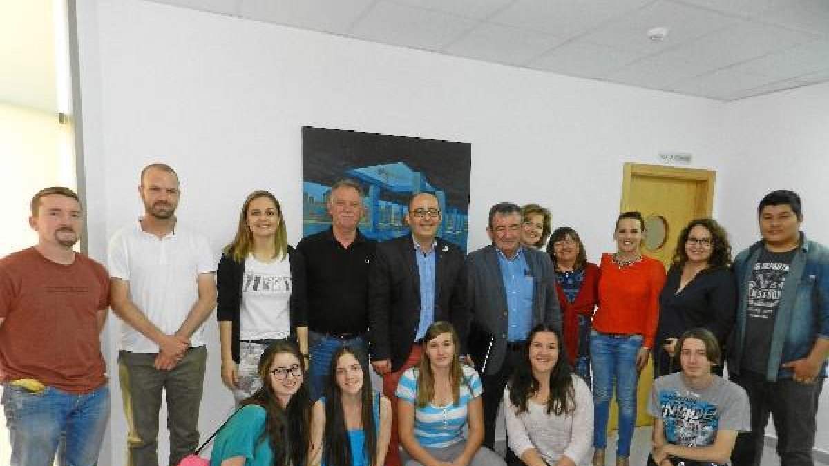Participantes en la primera reunión informativa. e;clip:rect(46