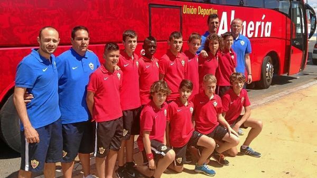 Los alevines del Almería se van a Perú.x,auto,a