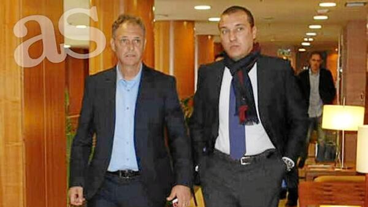 Caparrós y Catalán han dejado de estar unidos en el nuevo proyecto.tyle>.apqj{position:abs