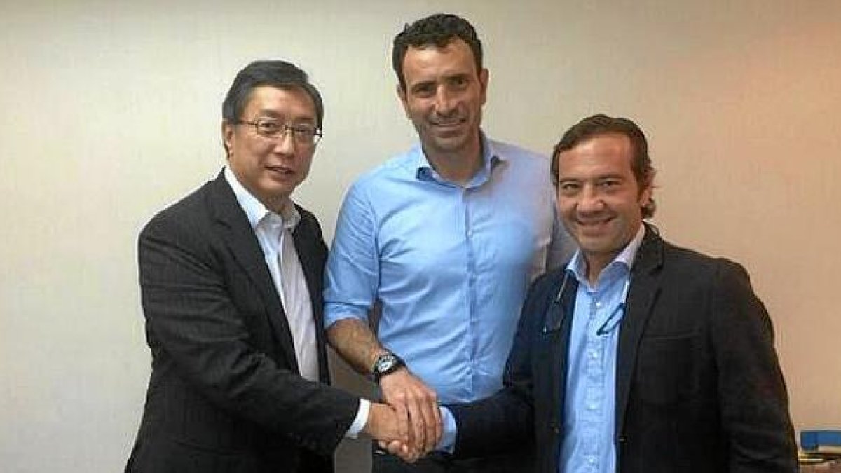 Molina, en el centro de la imageno,46