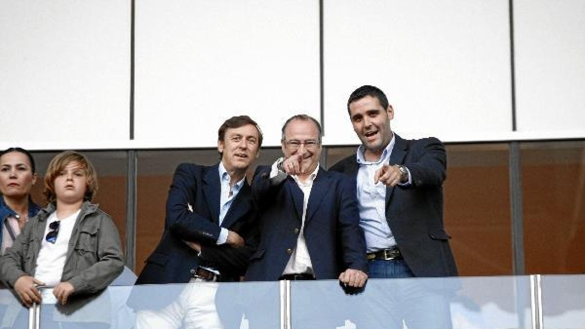 Luis Rogelio y Juanjo Alonso felices con la pasta que llegará a nuestra provincia.tyle>.ap