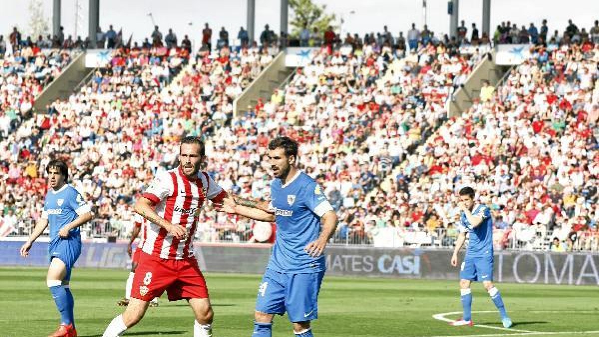 El Almería salva la categoría.o,469px