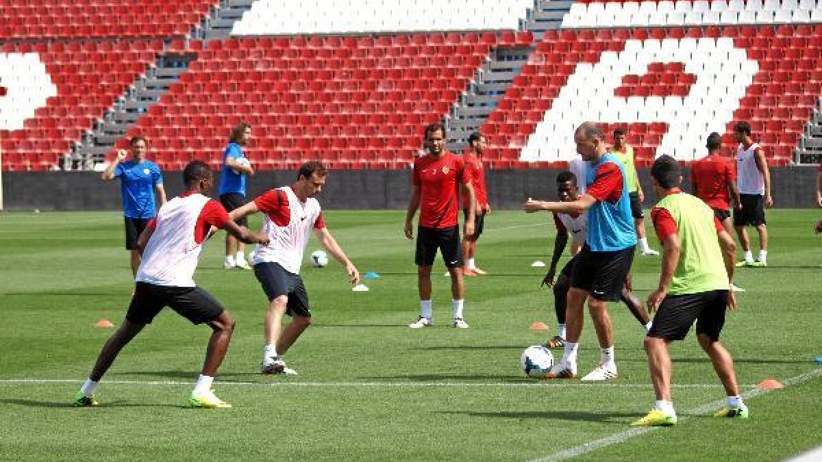 El equipo entrenará en el Estadio sin público ni prensa.e;clip: