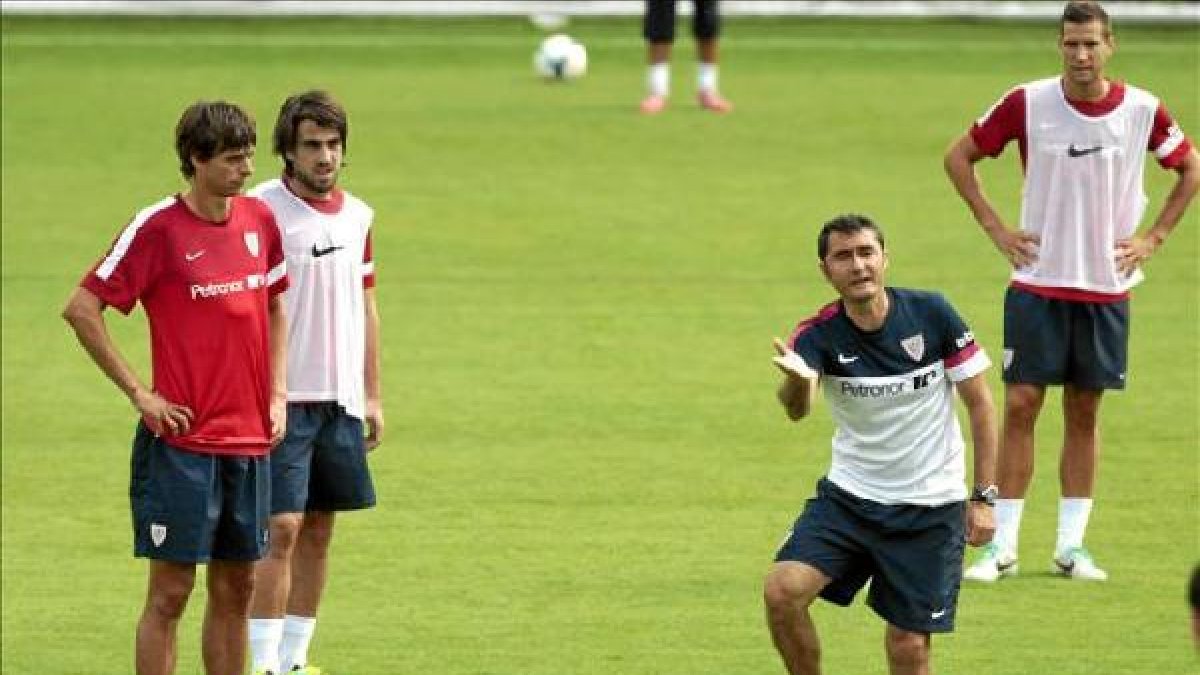 Valverde pone entrenamiento el sábado.x,auto,au