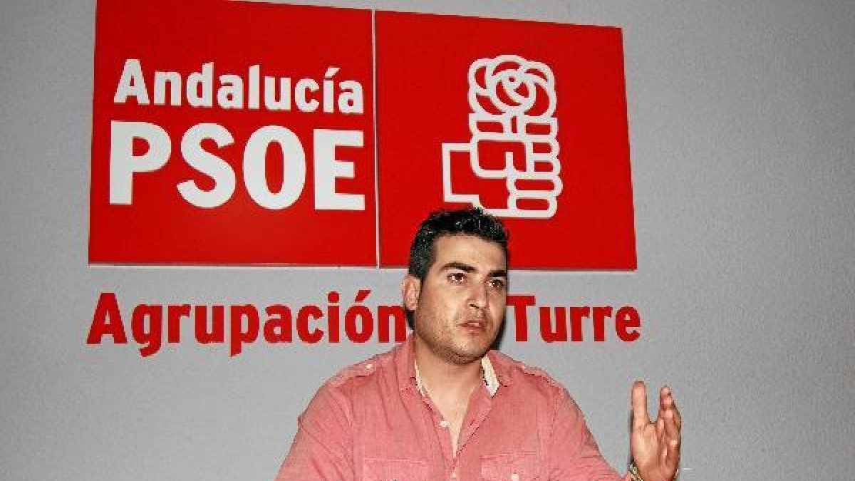 El secretario general del PSOE de Turre, Pedro González.e;clip: