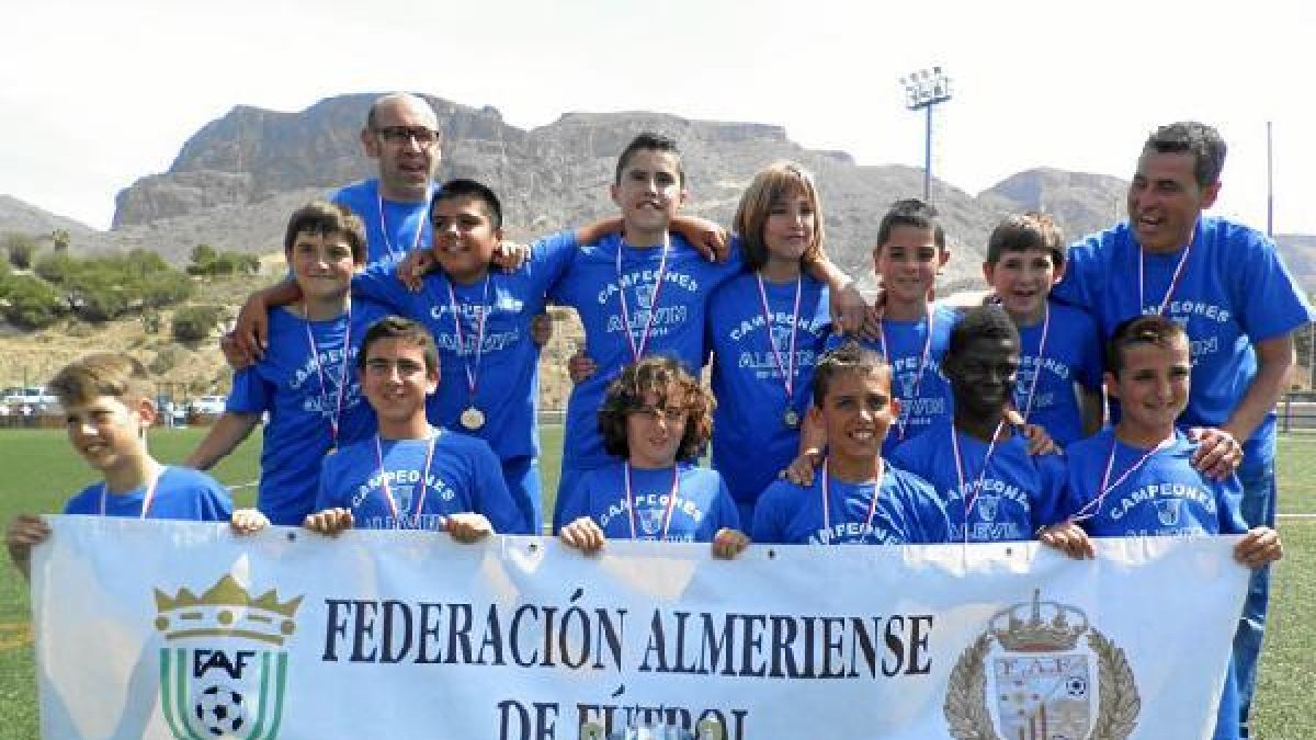 Foto de familia del Poli Aguadulce.o,