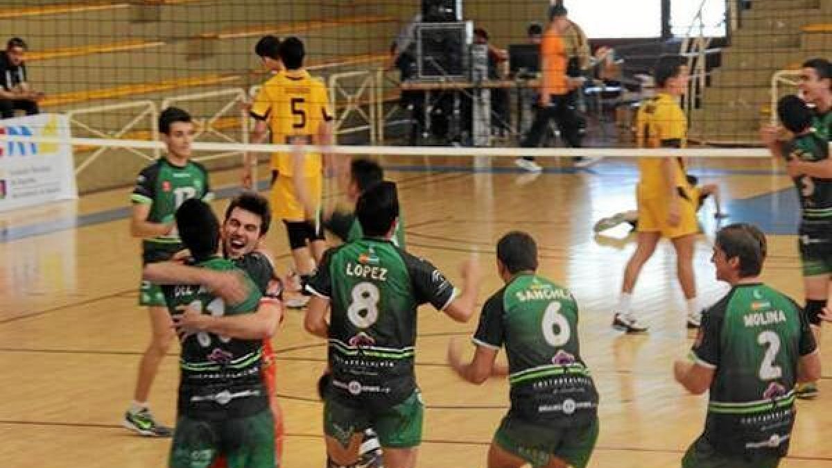 El Unicaja sigue cosechando éxitos a nivel nacional con sus canteranos.tyle>.apqj{position