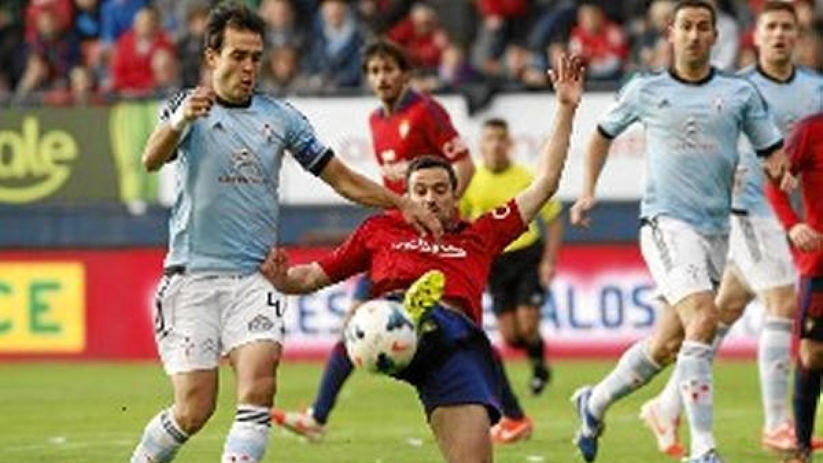 Una jugada del partidoo,469px);}