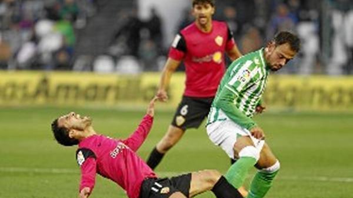 El Almería ganó 0-1 en el Benito Villamarín.x,a