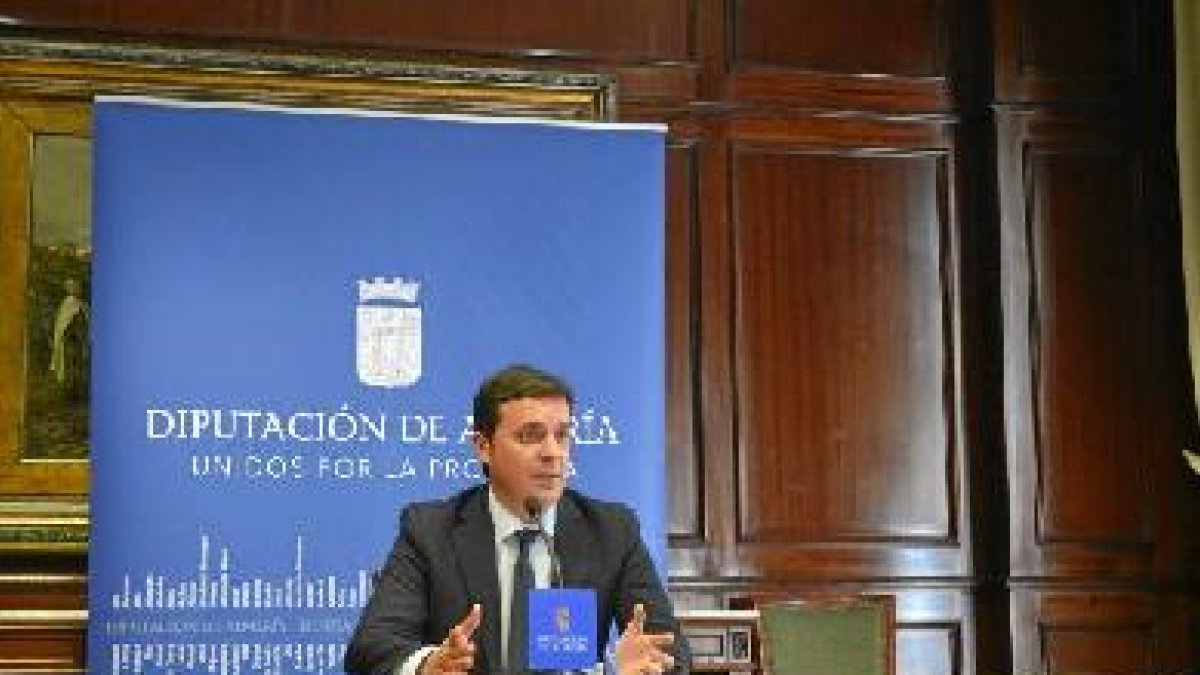 Javier Aureliano García, ayer en la Diputación Provincial de Almería.tyle>.apqj{position:a