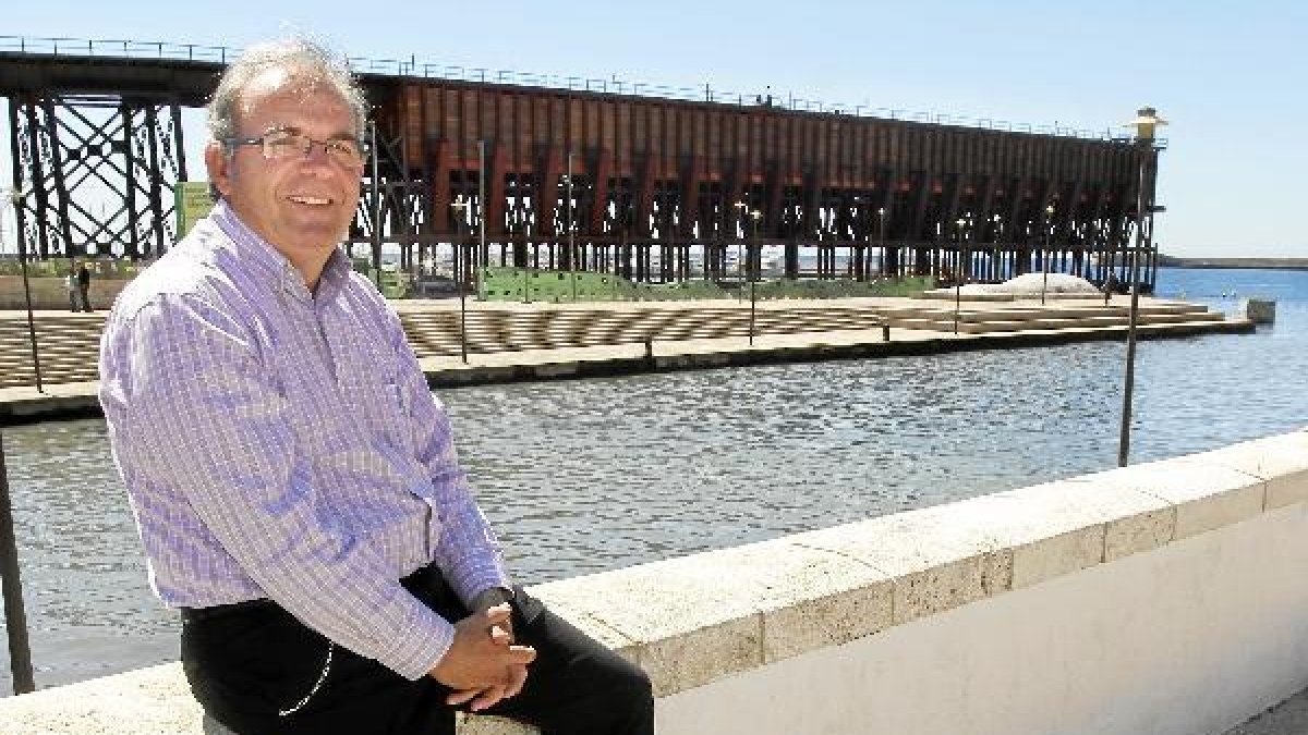 Antonio Bonilla quiere ver a sus niñas entre las mejores de España.tyle>.apqj{position:abs