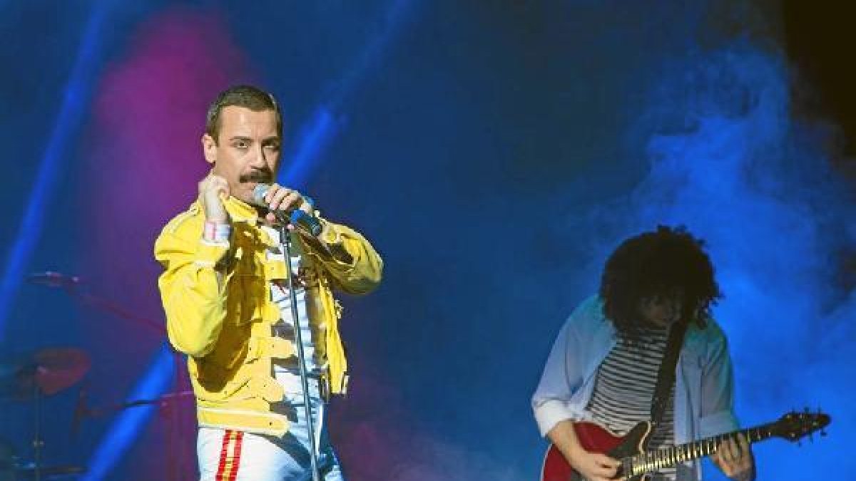 Piero Venery es el mejor doble de Freddie Mercury.e;clip:rect(4