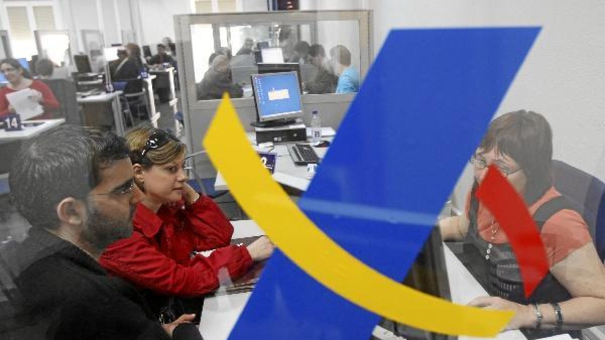 El objetivo del Decreto es reducir las trabas administrativas y agilizar hasta 64 trámites para cons