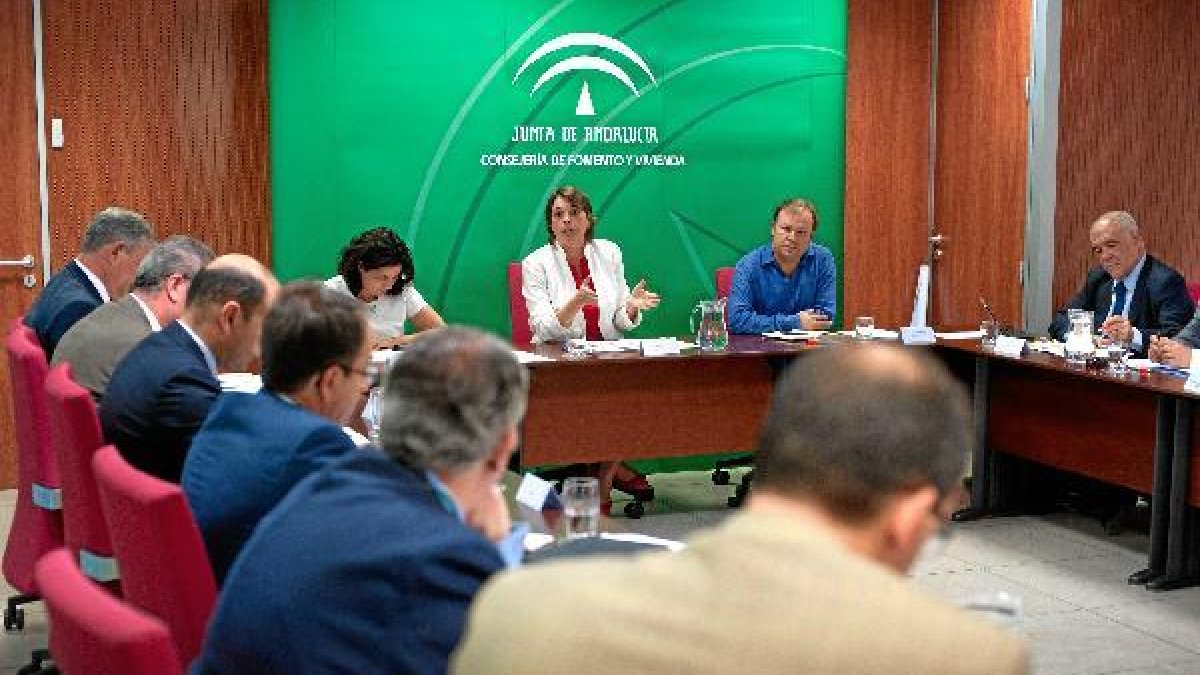 Reunión de la consejera con entidades