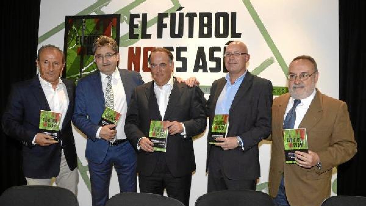 Acto de presentacióno,469px);}