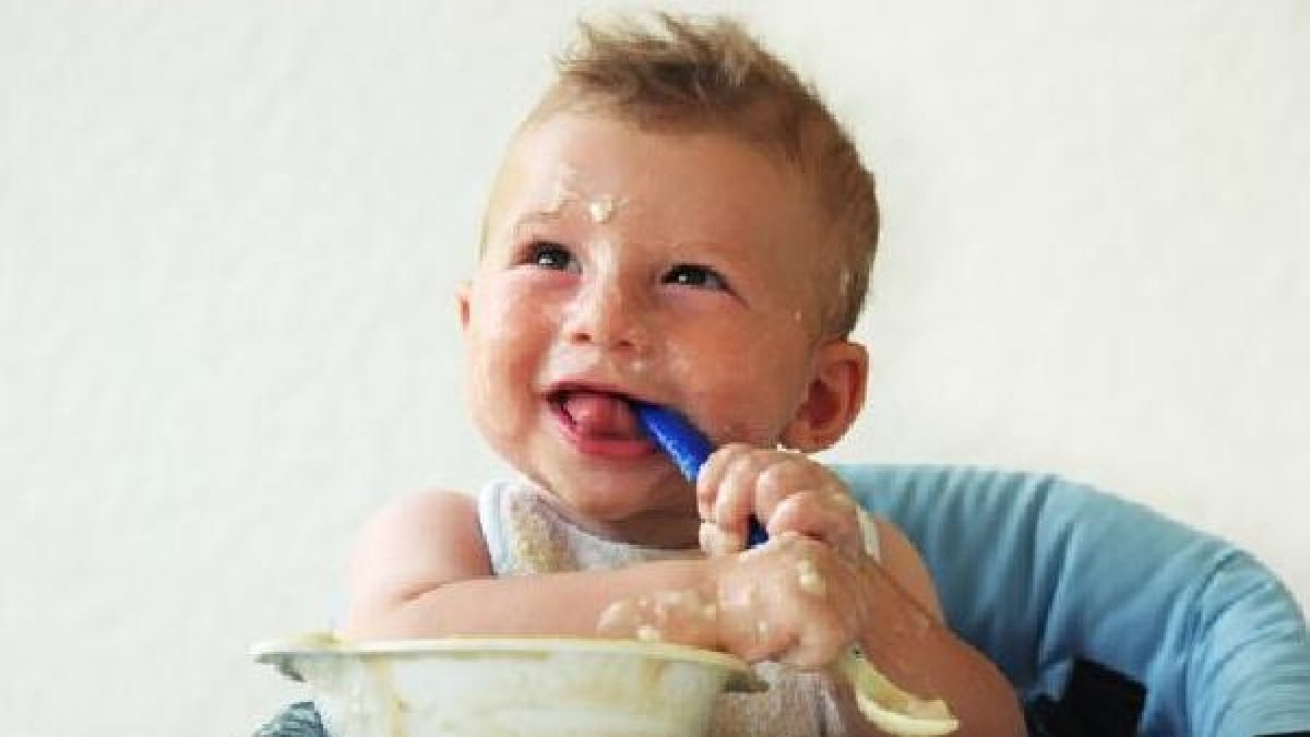 Situaciones diarias en la vida de un bebéx,aut